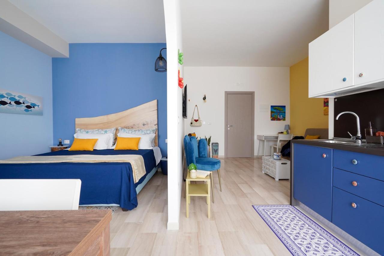 Mediterranea Apartment- Central Station - Free Wifi&Netflix Bari Exterior photo