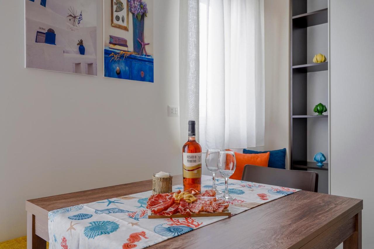 Mediterranea Apartment- Central Station - Free Wifi&Netflix Bari Exterior photo