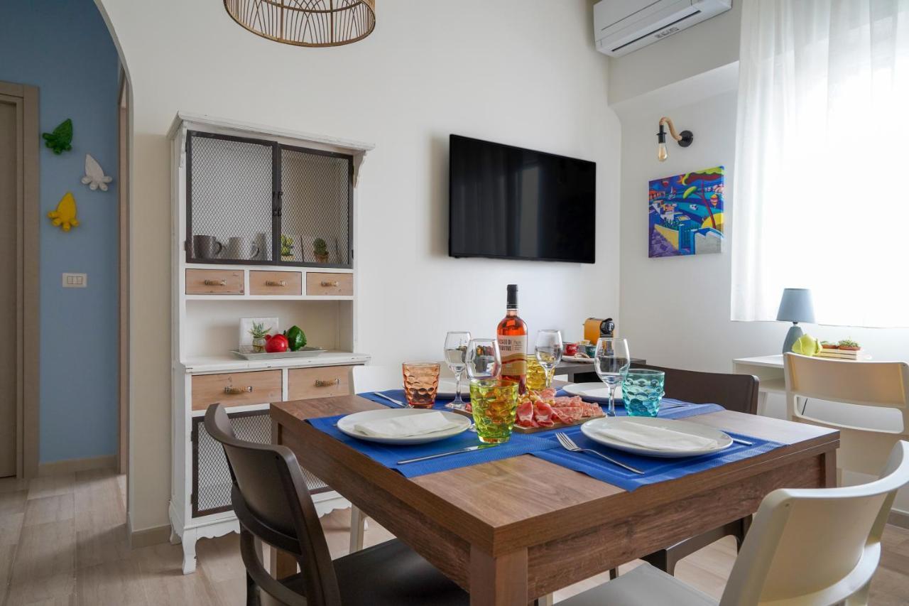 Mediterranea Apartment- Central Station - Free Wifi&Netflix Bari Exterior photo