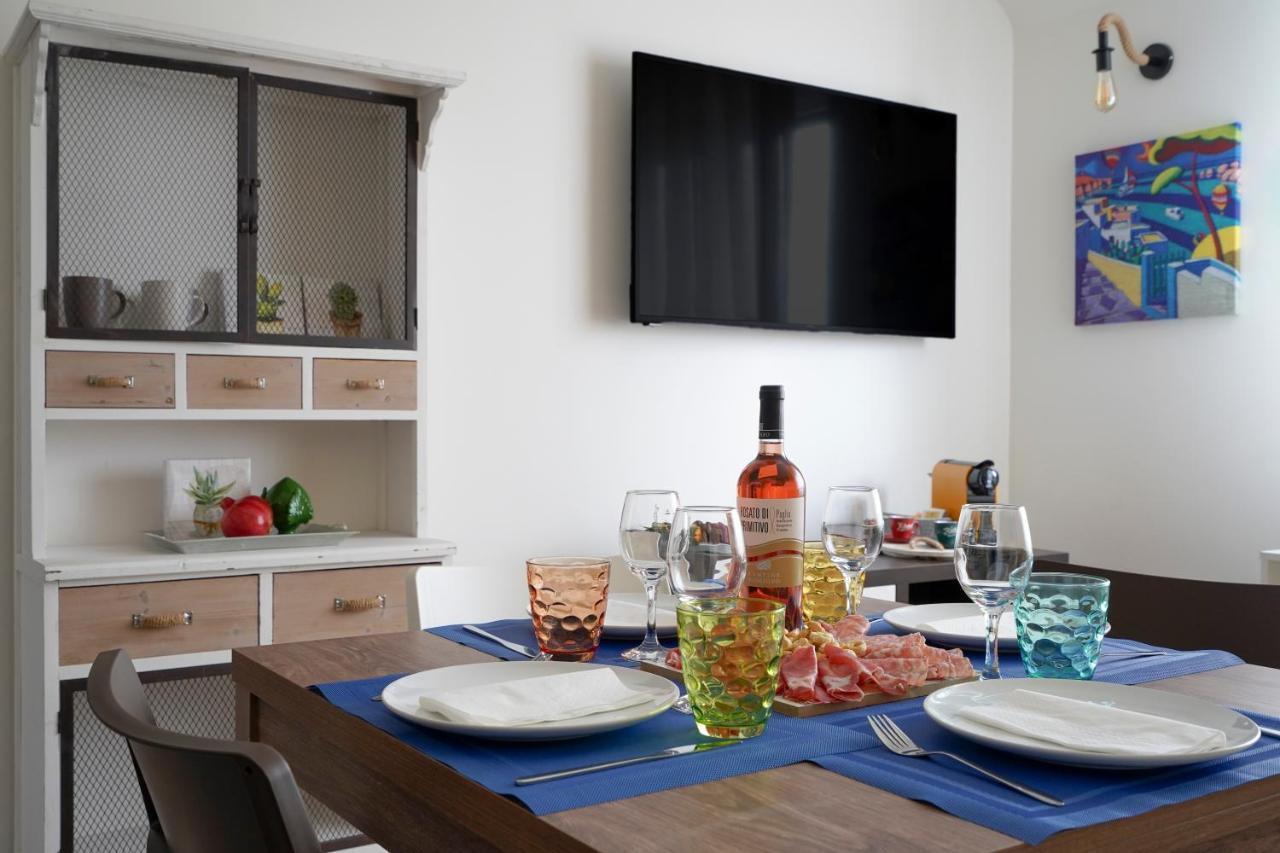 Mediterranea Apartment- Central Station - Free Wifi&Netflix Bari Exterior photo