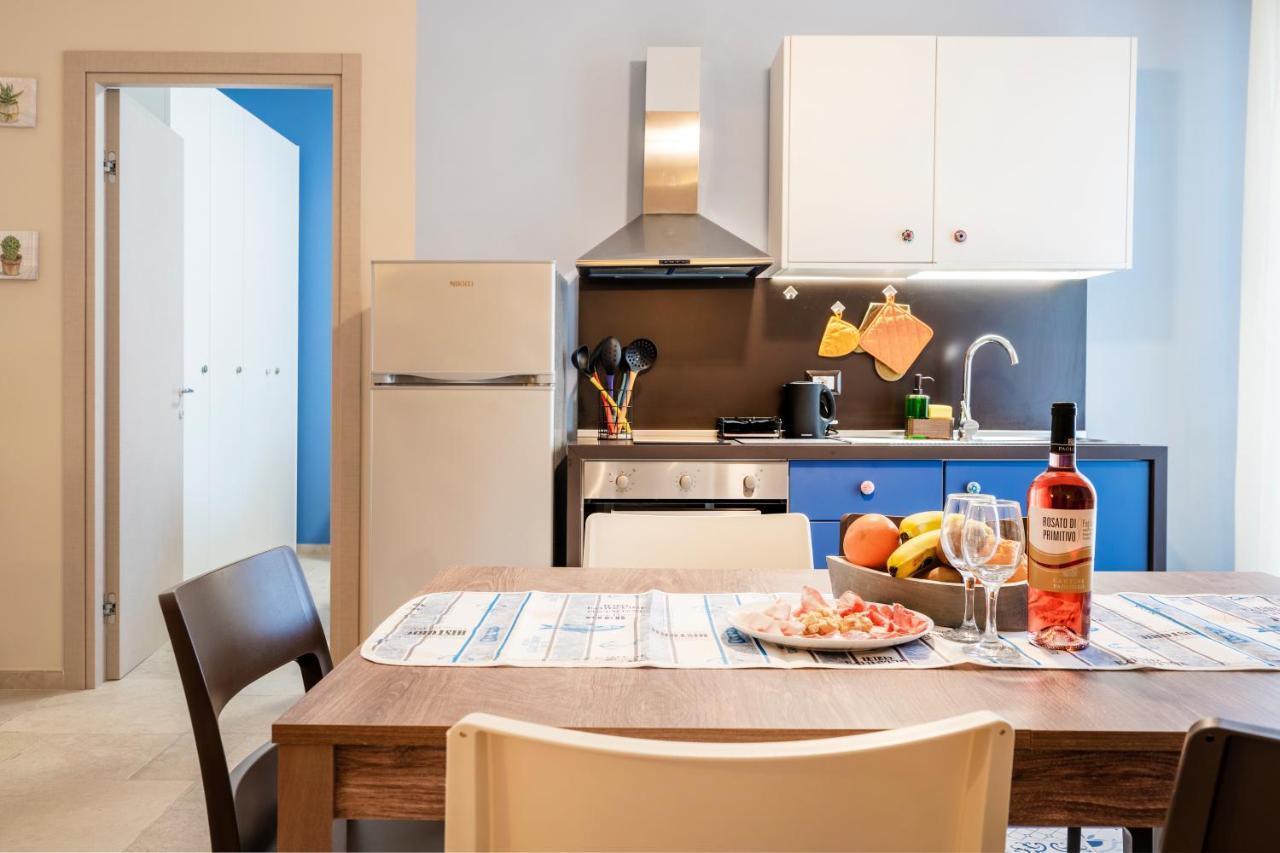 Mediterranea Apartment- Central Station - Free Wifi&Netflix Bari Exterior photo