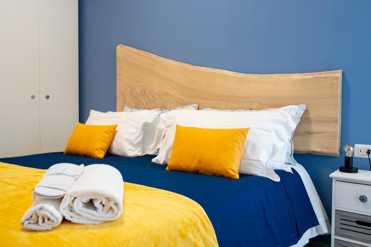 Mediterranea Apartment- Central Station - Free Wifi&Netflix Bari Exterior photo